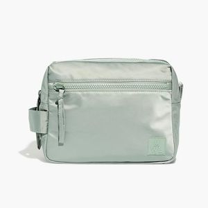 Madewell (Re)sourced Multipurpose Pouch in Colorblock